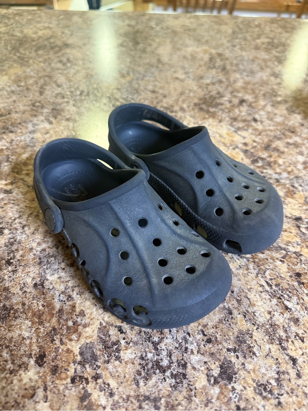 CROCS Kids Classic Clog black, size toddler 10 (c10)